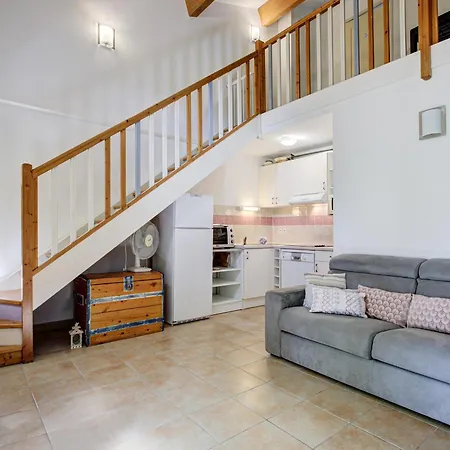Du I N205 3p6 Villa