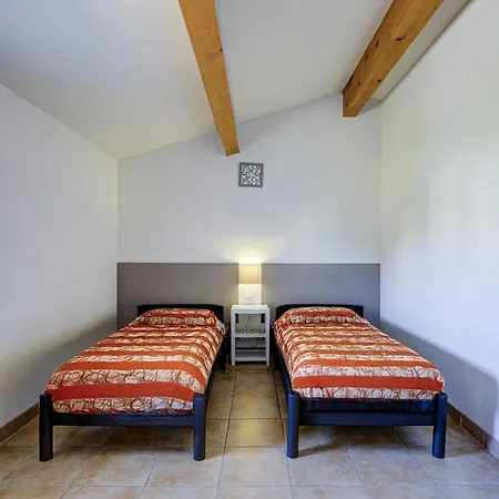 Du I N205 3p6 Villa